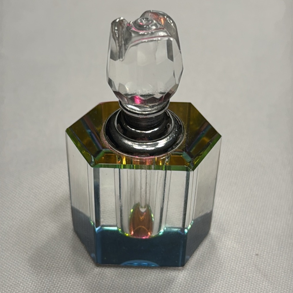Vtg. Vanmark Iridescent Glass Perfume Bottle with glass stopper.